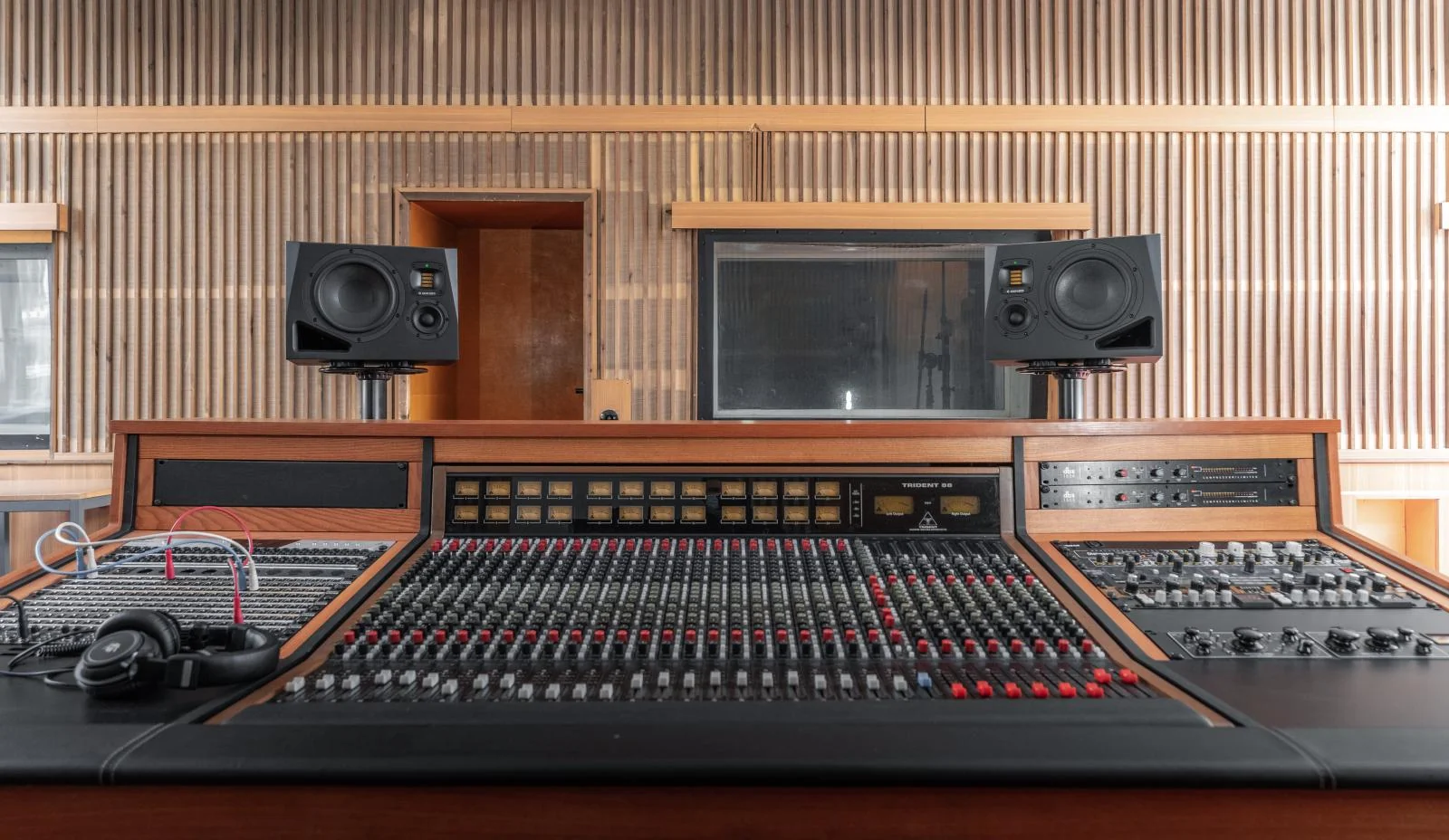 Loa Adam Audio A8H A-B - Ảnh 4