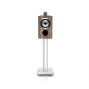 Alternative view of Bowers & Wilkins 805 D5