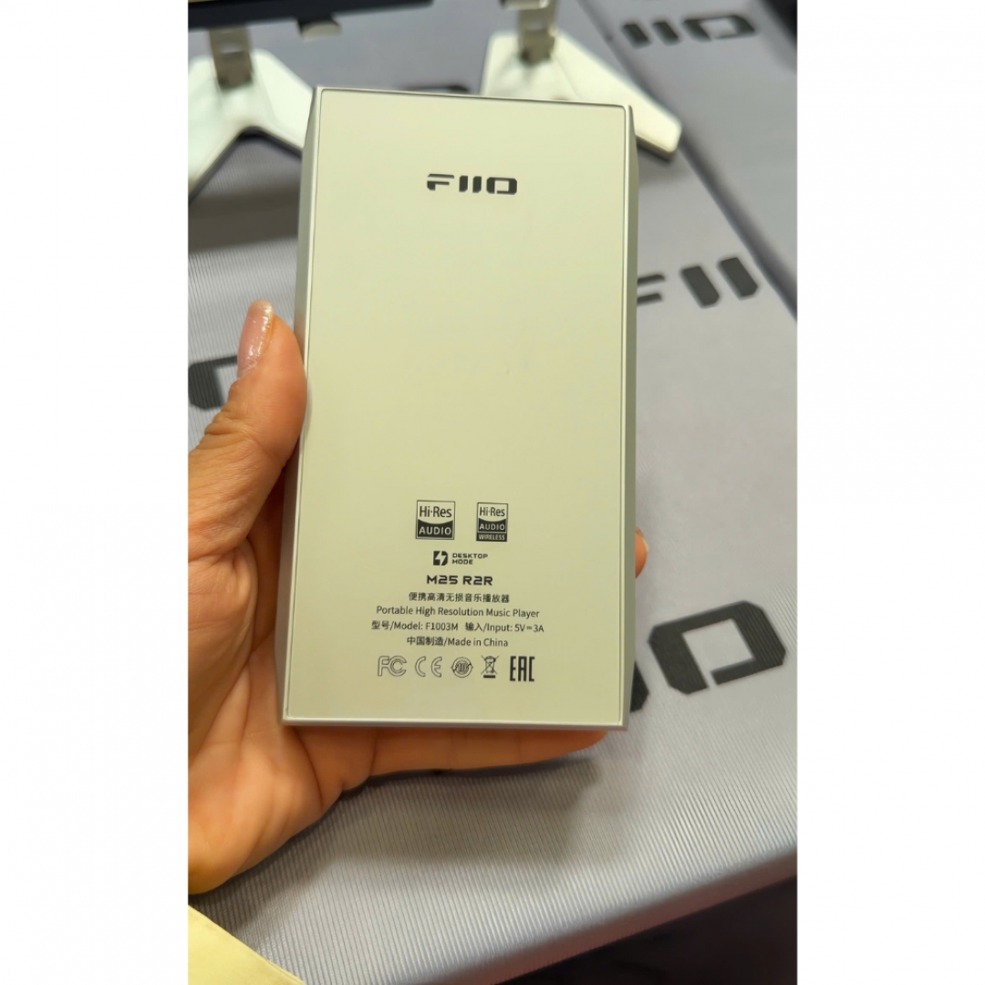 Máy nghe nhạc FiiO M25 R2R (Liên hệ) - Ảnh 4