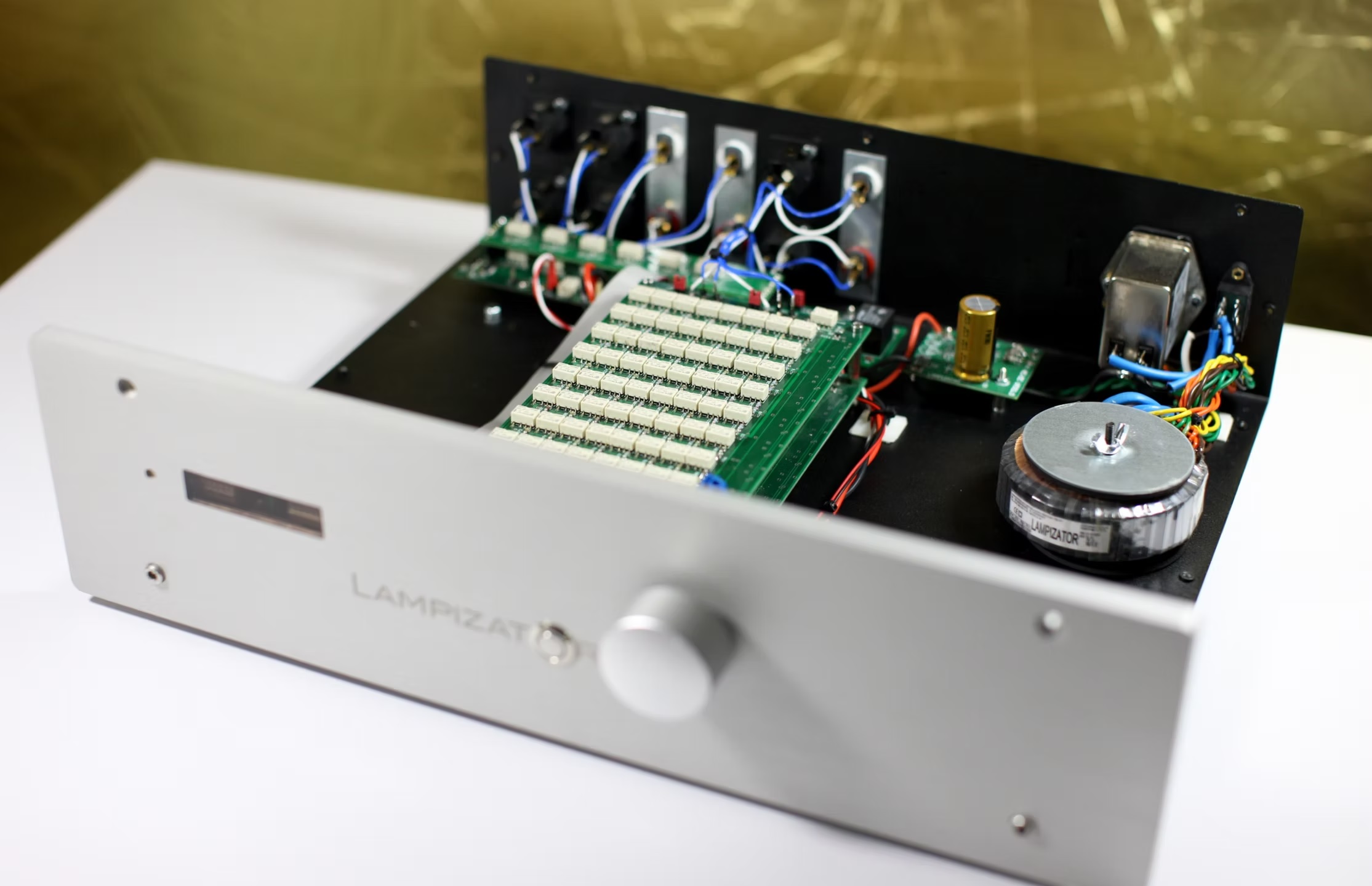 Preamplifier LampizatOr ULTIMATE PASSIVE (Liên hệ) - Ảnh 2
